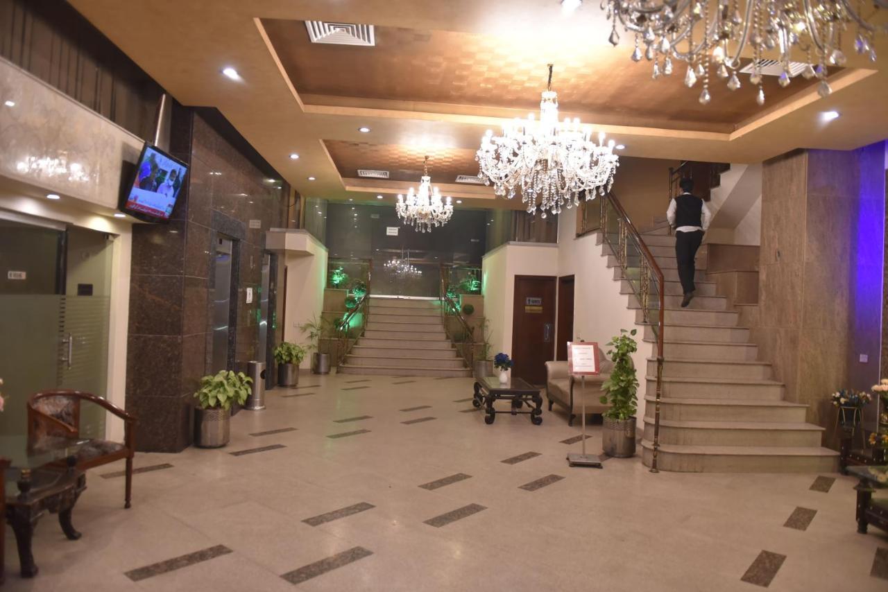 Shalimar Tower Hotel ลาฮอร์ ภายนอก รูปภาพ