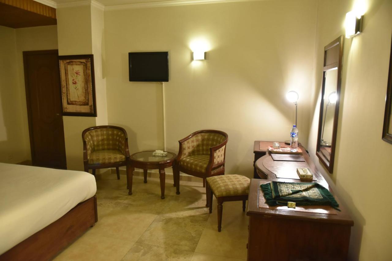 Shalimar Tower Hotel ลาฮอร์ ภายนอก รูปภาพ