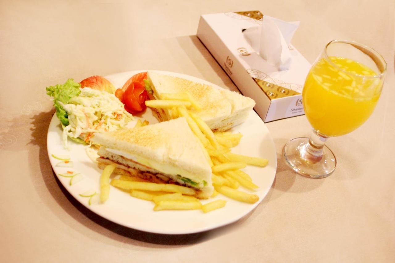 Shalimar Tower Hotel ลาฮอร์ ภายนอก รูปภาพ